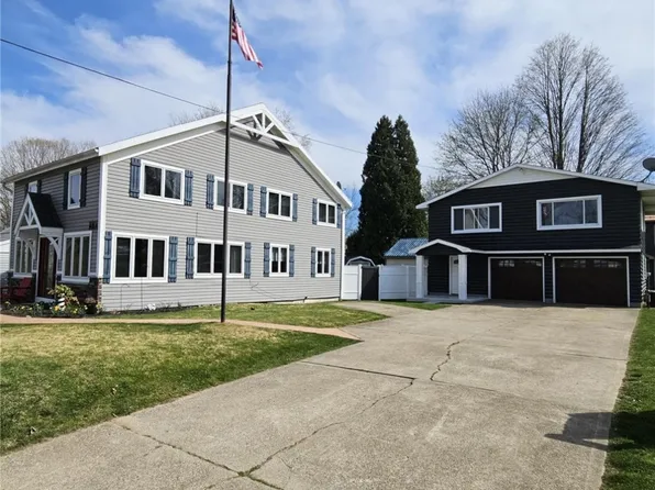 115 Beech St, Edinboro, PA 16412
