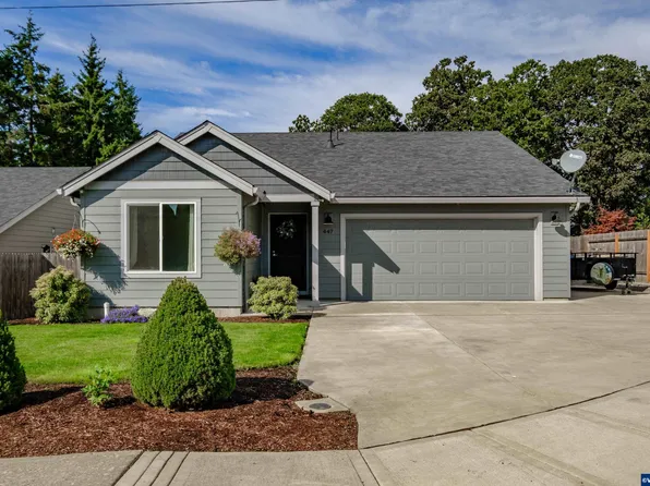 447 NE A St, Dallas, OR 97338
