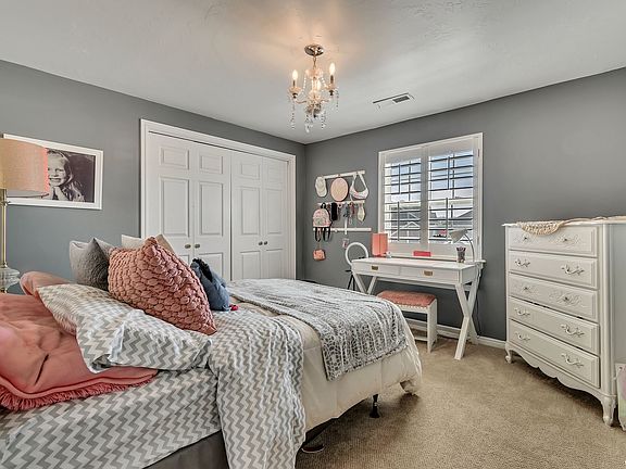 2nd image of 2249 W Moor Ln