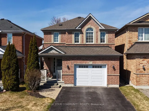 109 Collis Dr, Aurora, ON L4G 7V2