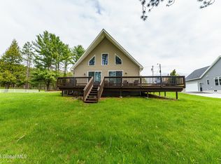 104 Boblin Marina Dr, Mayfield, NY 12117