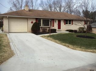 1762 Oakley Dr, Dover, PA 17315