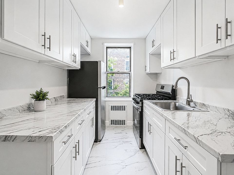 1st image of 221 McDonald Ave APT 5G