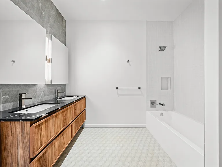 41-15 24th St #1015 — Photo 10