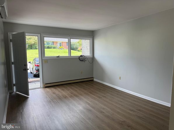 166 S Lime St APT 2