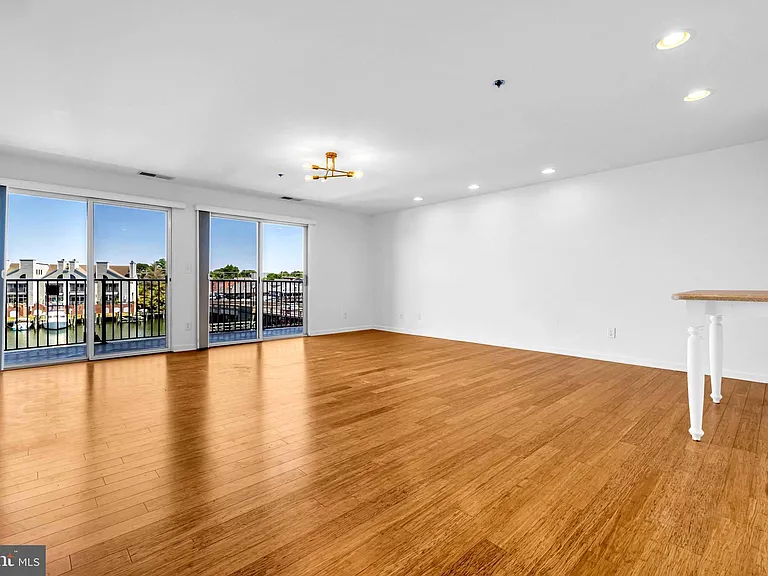 304 Academy St #202 — Photo 5