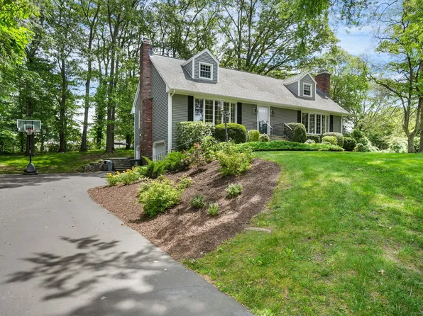 29 Saybrook Road, Trumbull, CT 06611