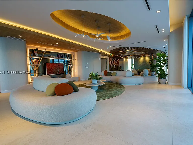 700 NE 24th St #Penthouse 5801 — Photo 47