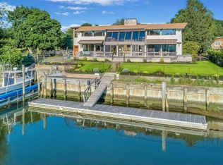 330 Snug Harbor Rd, Greenport, NY 11944