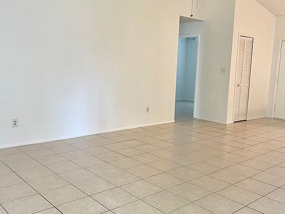 GREAT ROOM w/picture taken from different angle.