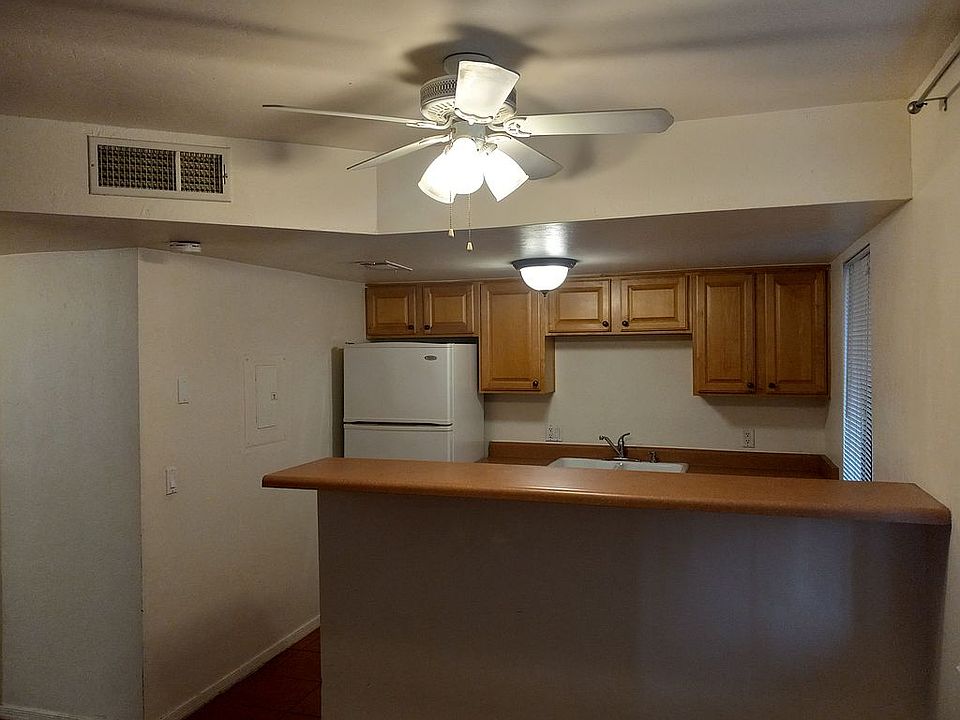 1st image of 455 W Kelso St