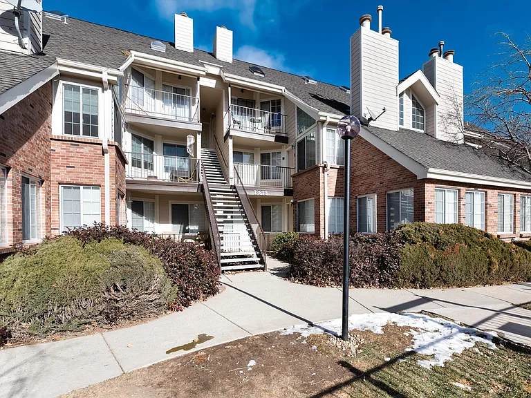 13873 E Lehigh Ave #D — Photo 3