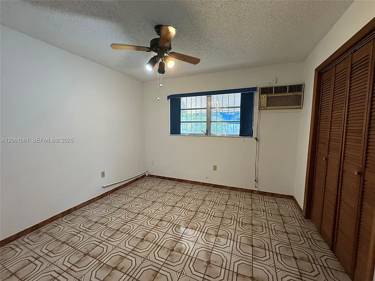 2524 SW 6th St — Photo 21