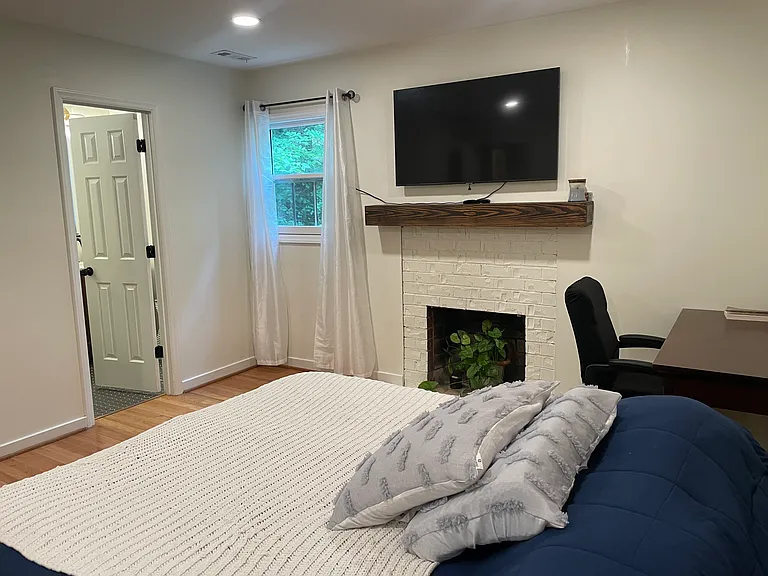 620 Arlington St — Photo 27