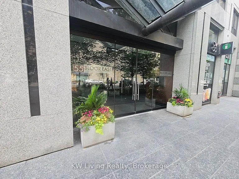 55 Bloor St E #1207 — Photo 11
