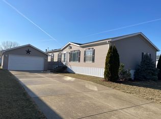 179 Aster Ln, Matteson, IL 60443