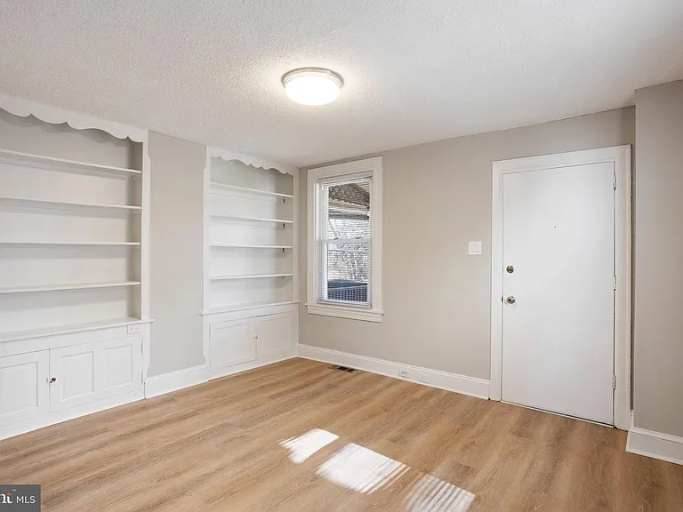 809 N Providence Rd — Photo 5