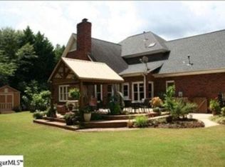 393 Carleton Cir, Spartanburg, SC 29301