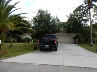 1422 SW 10th Ter, Cape Coral, FL 33991