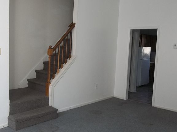 3rd image of 415 Jefferson St