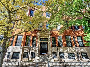 808 W George St APT 3, Chicago, IL 60657