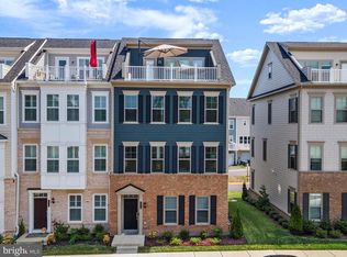 2066 Alder Ln, Dumfries, VA 22026