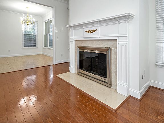5th image of 601 Willow Crest Cv