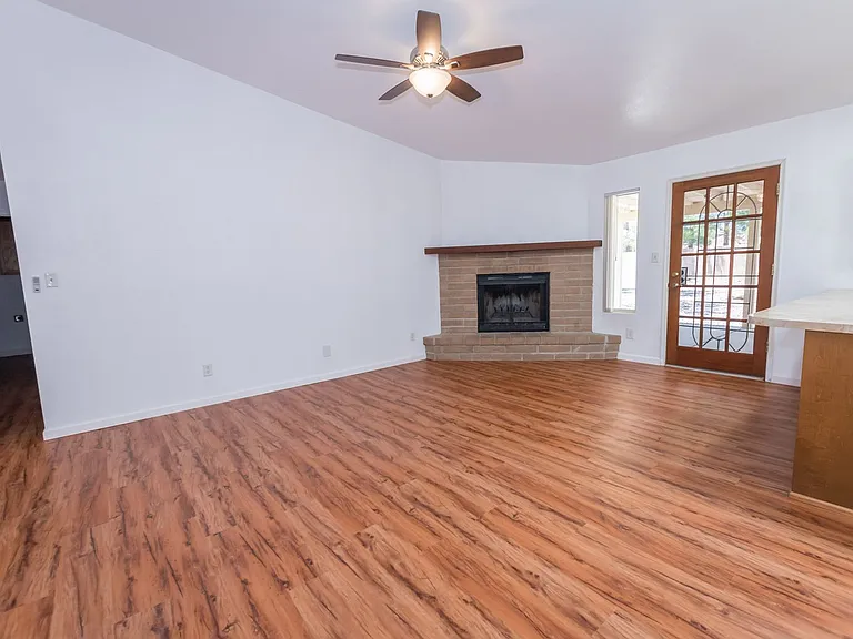 4873 Loma Loop — Photo 7
