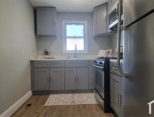 272 Saint Helena Ave — Photo 10