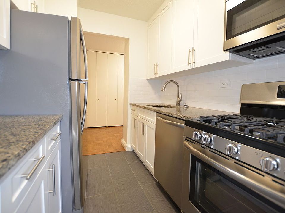 1st image of 1601 3rd Ave APT 27K