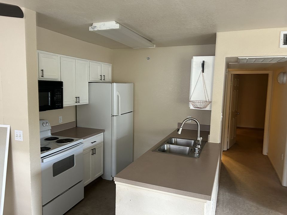 1st image of 127 Jules Dr #1D-202