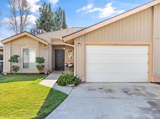 635 Vine Ct, Lemoore, CA 93245