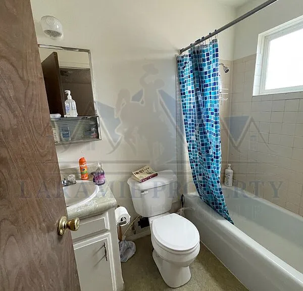706 Downey St #26 — Photo 9