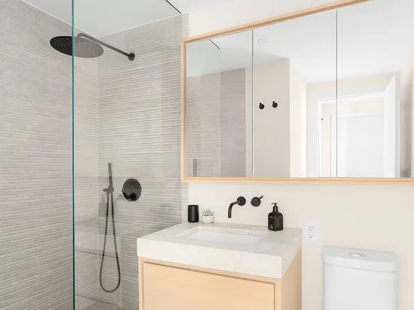 440 Kent Avenue image 7 of 15