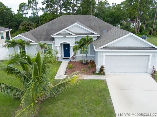 1780 SW Buttercup Ave, Port Saint Lucie, FL 34953