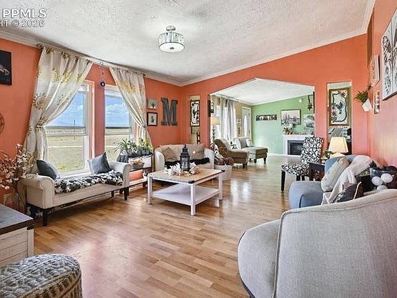 4th image of 10025 Milne Rd