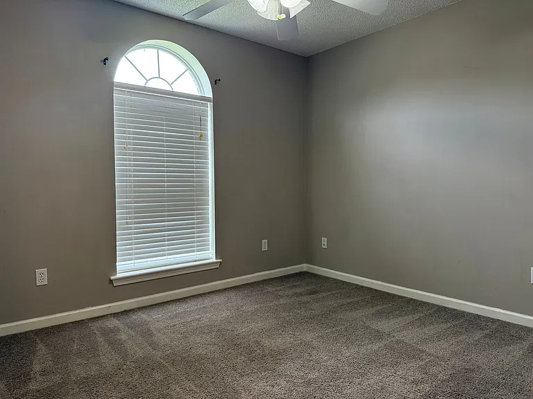 23 Violet Ln — Photo 11
