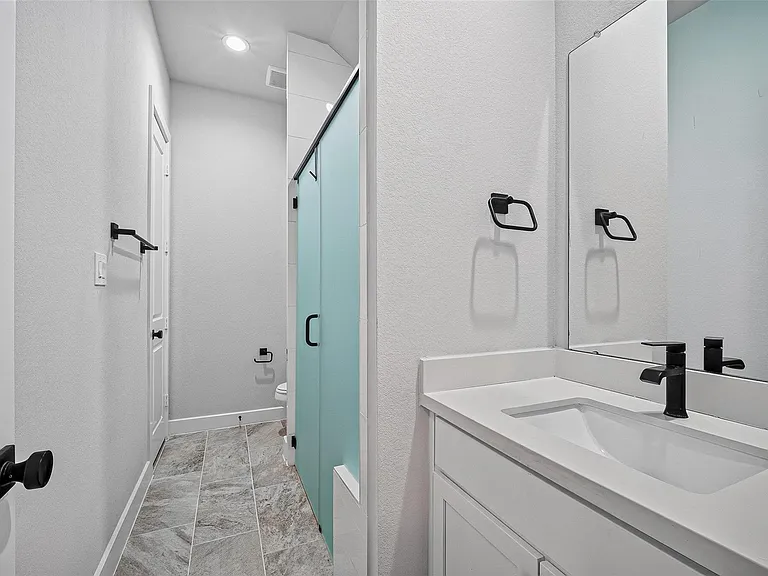 2600 Golden Palms Ln — Photo 28