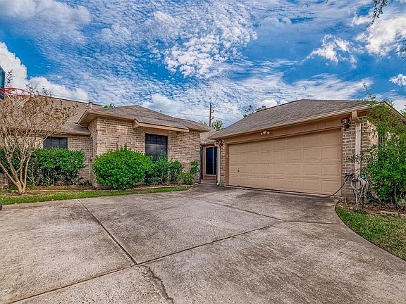 2nd image of 3227 Mesquite Drive