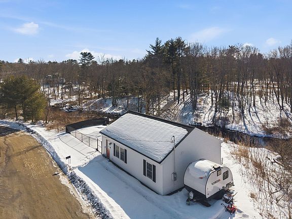 2nd image of 10 Old Thomaston Road