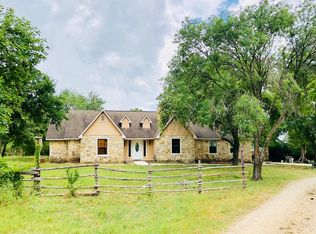 625 Ridge Dr, San Marcos, TX 78666