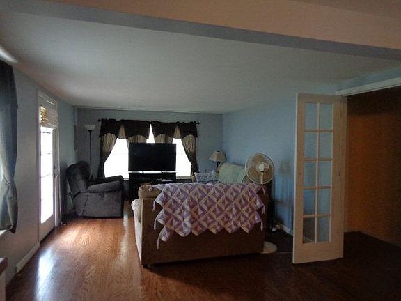 2nd image of 28 California Ave
