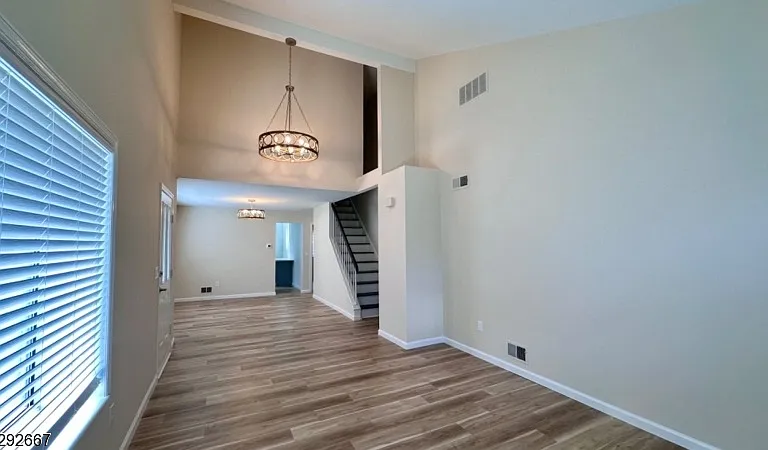 221 Myrtle Ave — Photo 14