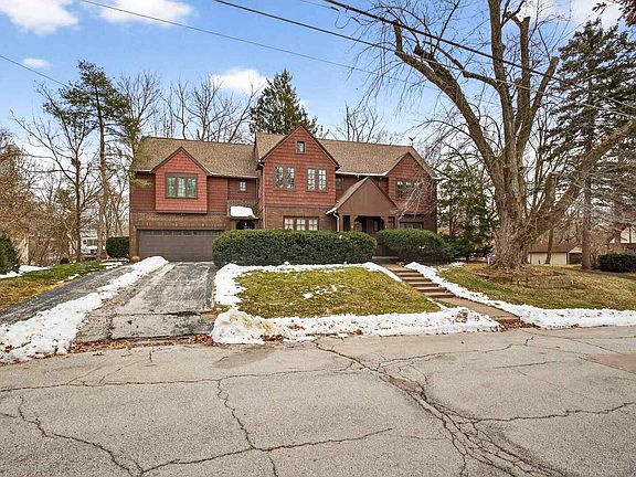 3rd image of 49 Kenwood Ave