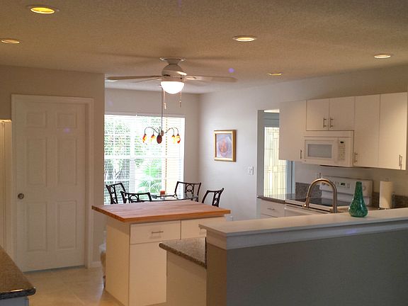 5th image of 9158 SE Deerberry Pl