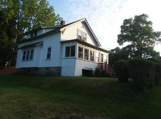 31 Peacedale Ave, Worcester, MA 01607