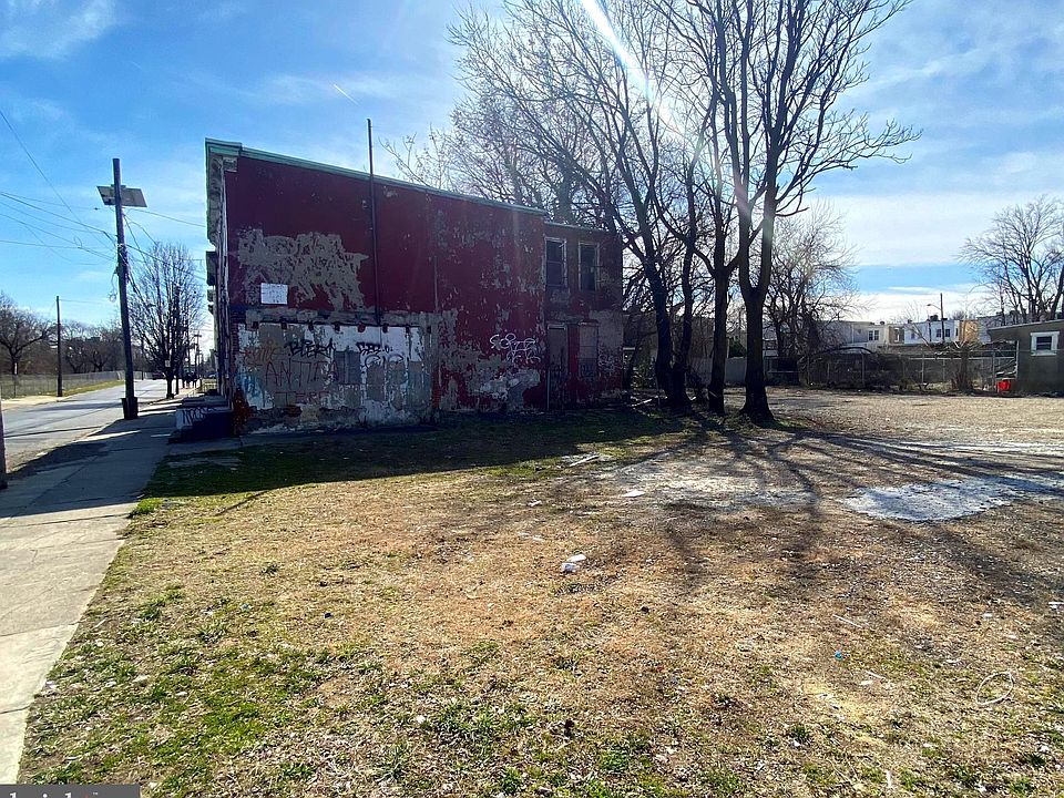 2nd image of 805 S 9th St