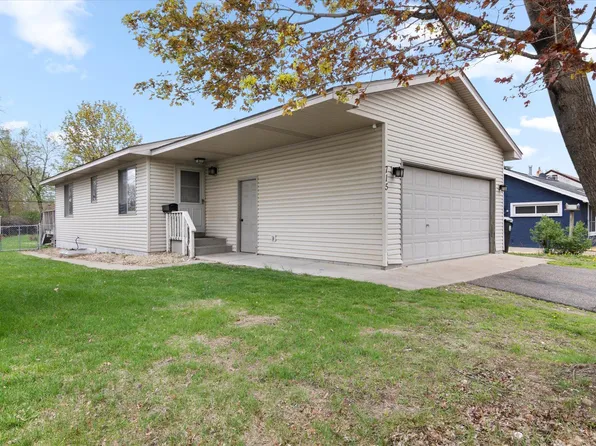 715 Bob Ehlen Dr, Anoka, MN 55303