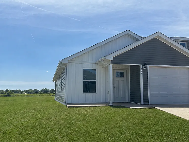 500 Alex Jordan Dr — Photo 1