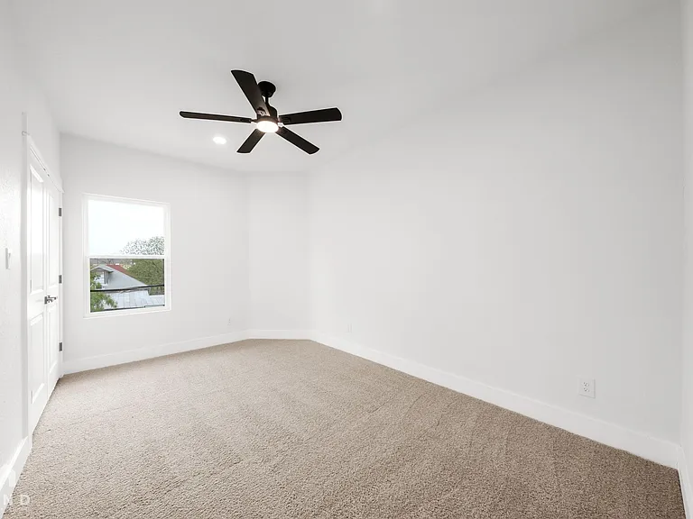 247 Princeton Ave #202 — Photo 10